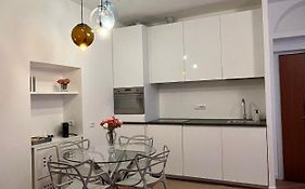 Casa Vercelli Delizioso Bilocale Moderno Nella Vecchia Milano