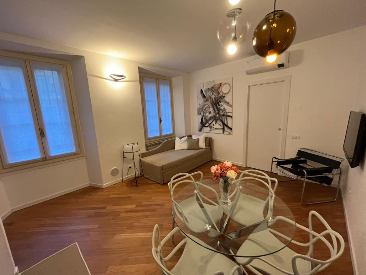 Casa Vercelli Delizioso Bilocale Moderno Nella Vecchia Milano Exterior photo