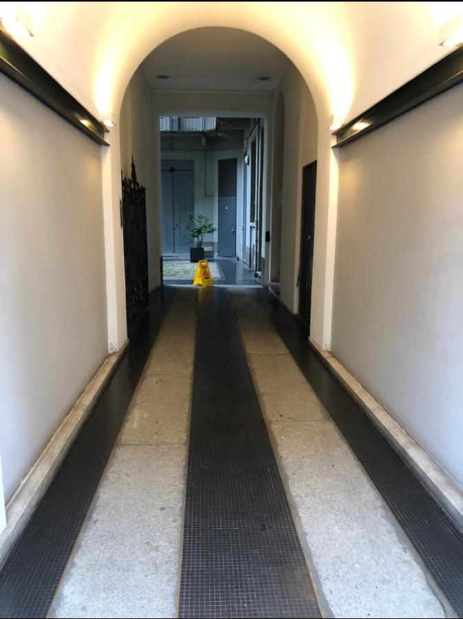 Casa Vercelli Delizioso Bilocale Moderno Nella Vecchia Milano Exterior photo